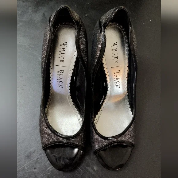 White House Black Market peep toe heels - Picture 9 of 11